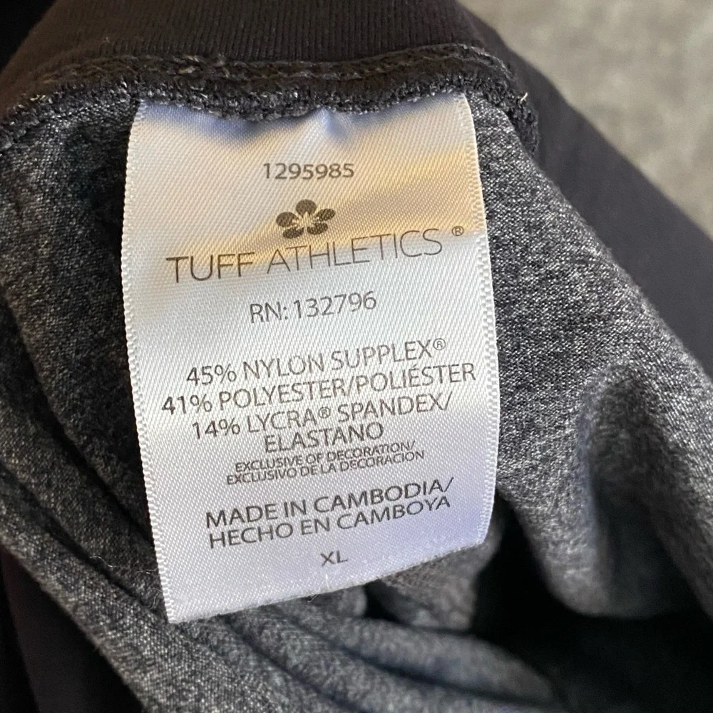 Tuff Athletics Compression Leggings. Size XL - Picture 6 of 6